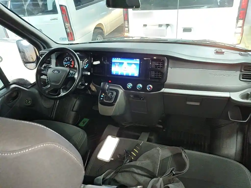 Ford Transit Custom — миниатюра 10