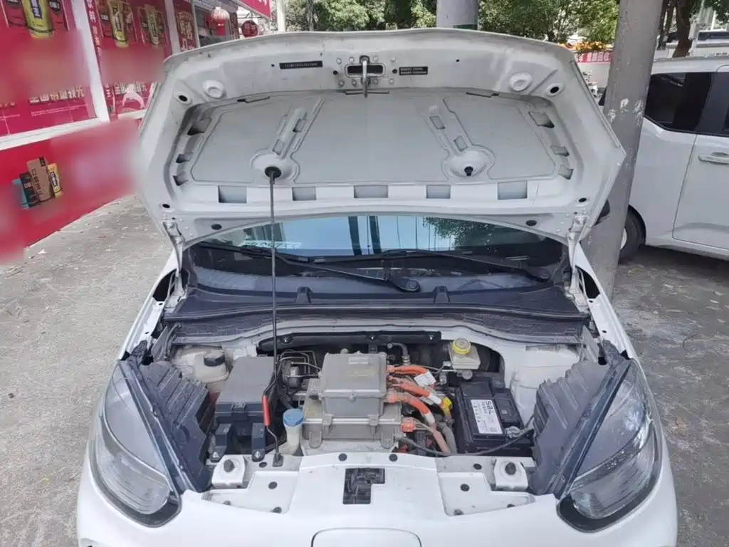 Roewe Clever — миниатюра 20
