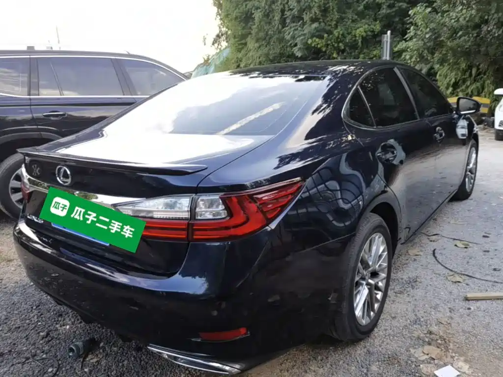 Lexus ES — миниатюра 7