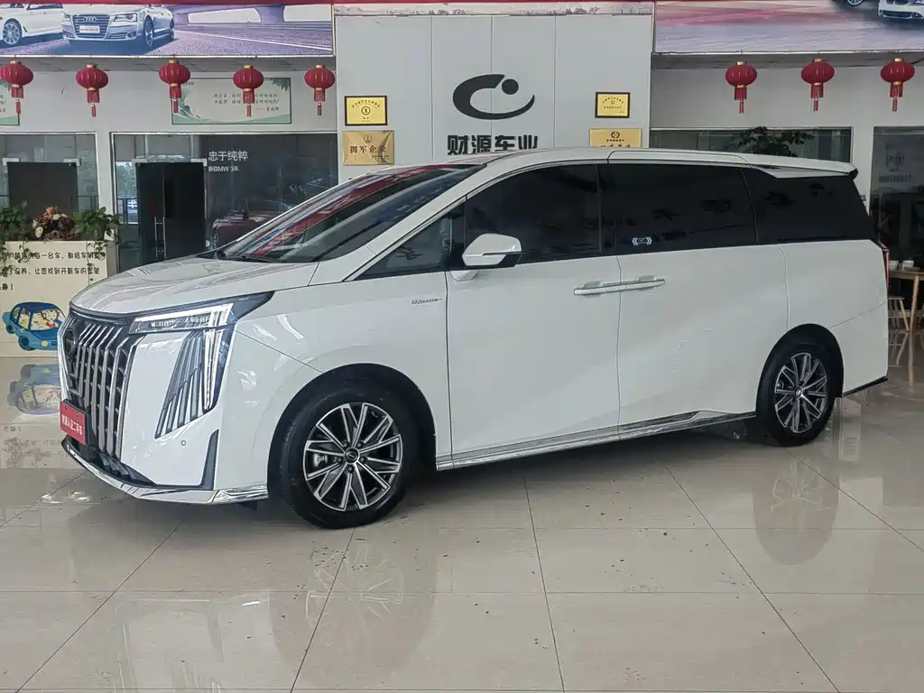 2025 GAC Trumpchi M8 - zdjęcie 1 z 14