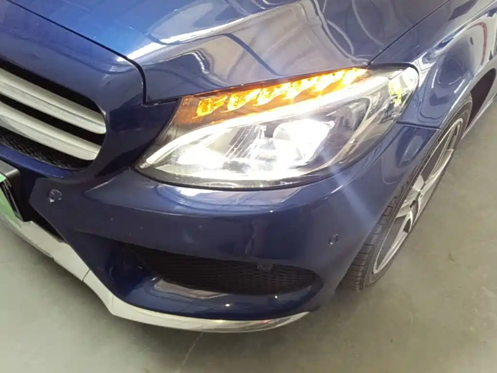 Mercedes-Benz C-Class (Import) — миниатюра 24