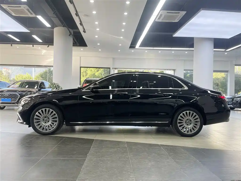 Mercedes-Benz E-Class E 2023 E 300 L Fashion