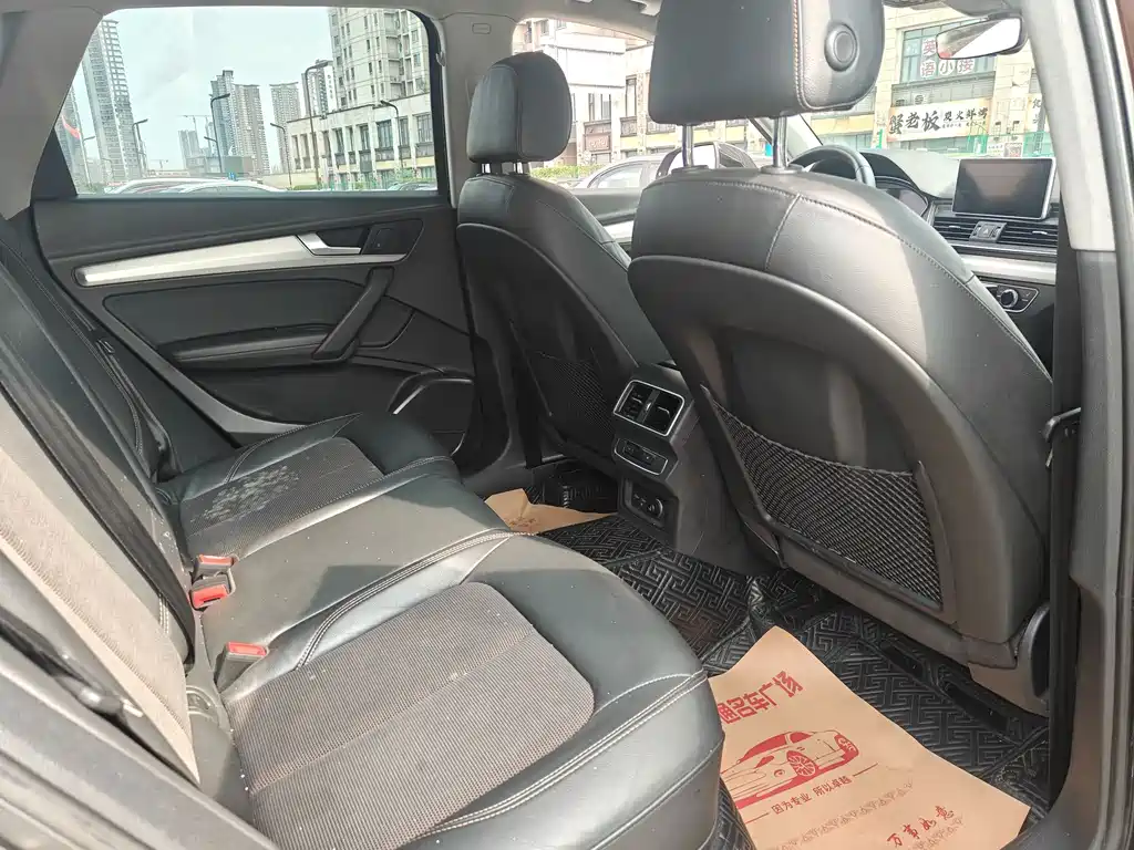 Audi Q5L — миниатюра 10