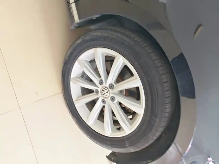 Volkswagen Magotan — миниатюра 5