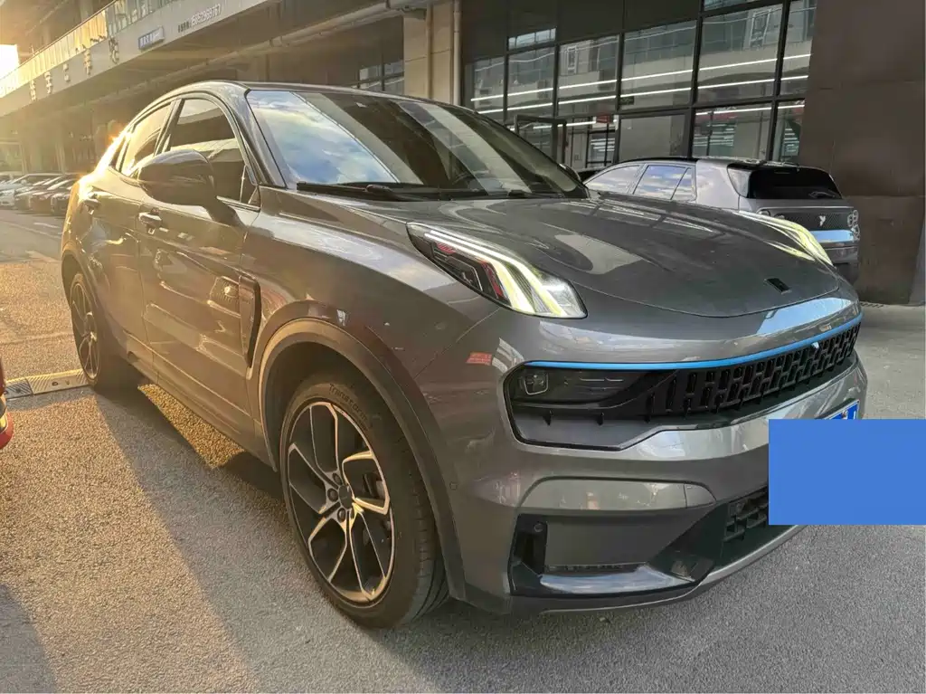 Lynk & Co 05 — миниатюра 3