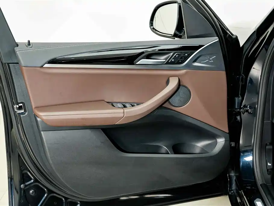 BMW iX3 — миниатюра 16