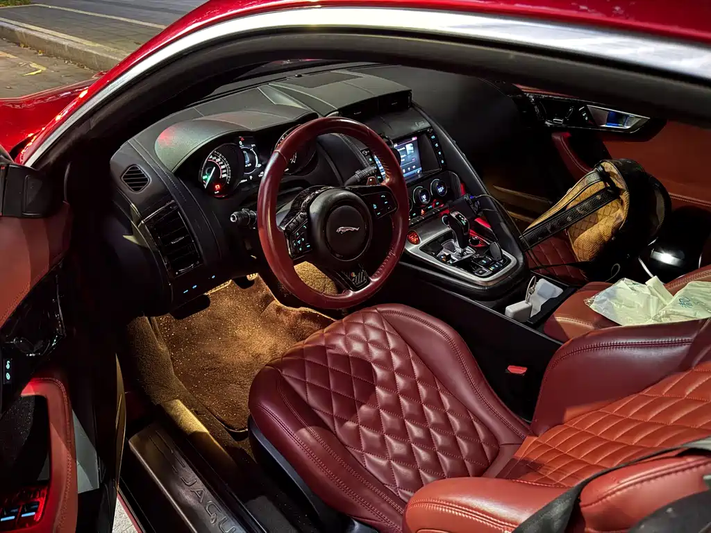 Jaguar F-TYPE — миниатюра 8