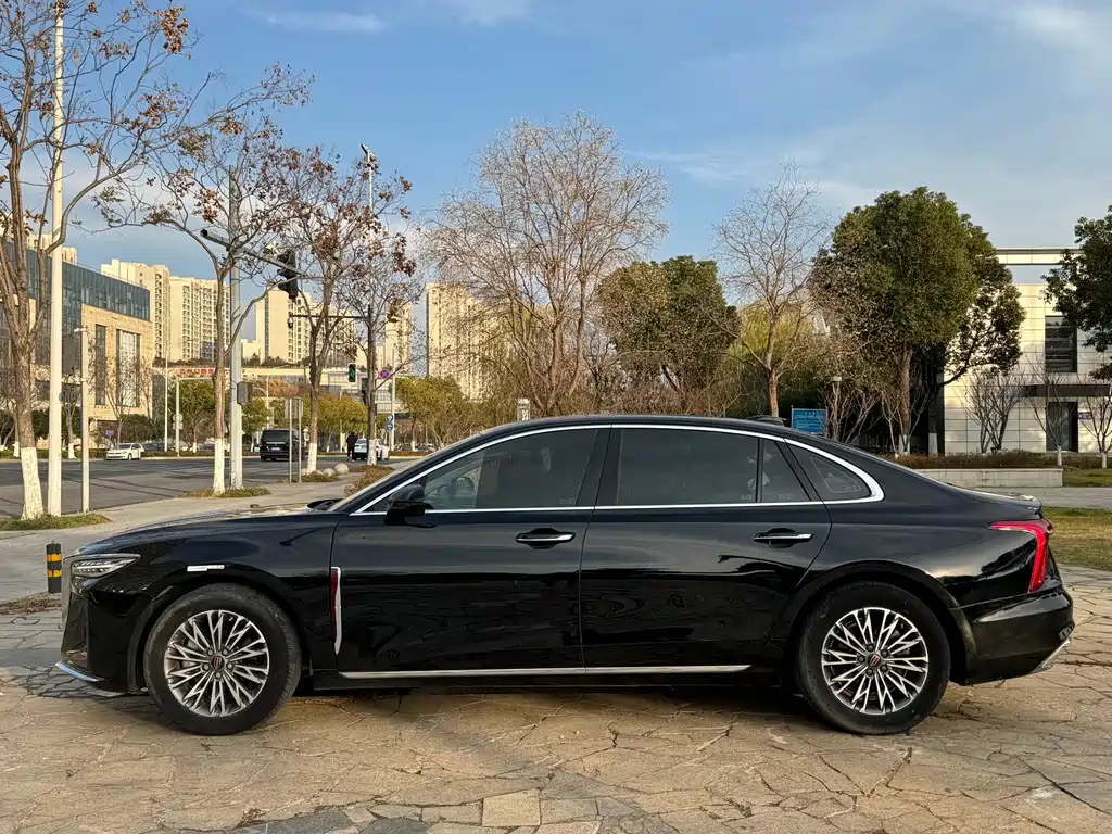 Hongqi Hongqi H5 — миниатюра 4