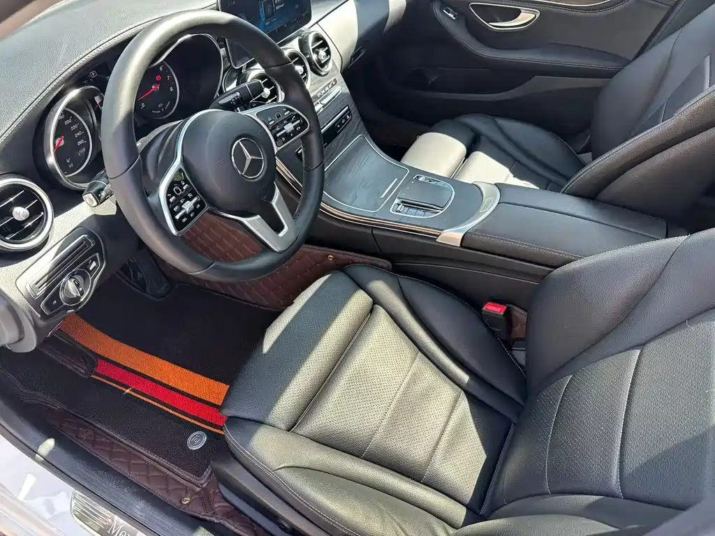 Mercedes-Benz C-Class — миниатюра 7