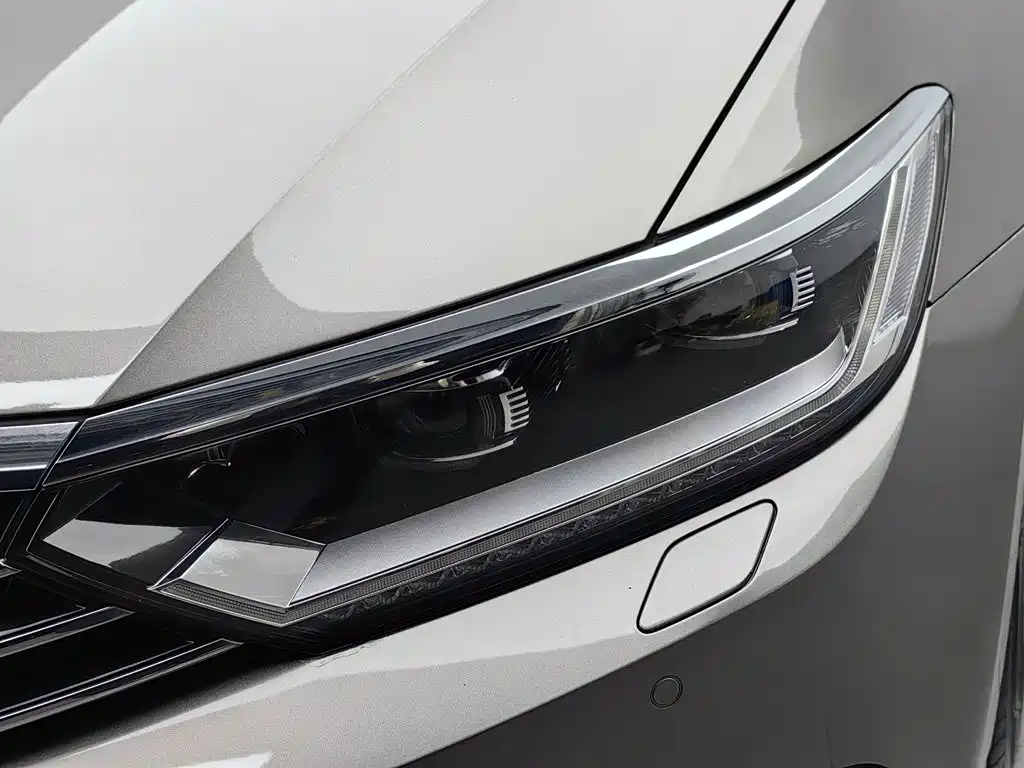 Volkswagen Magotan — миниатюра 7