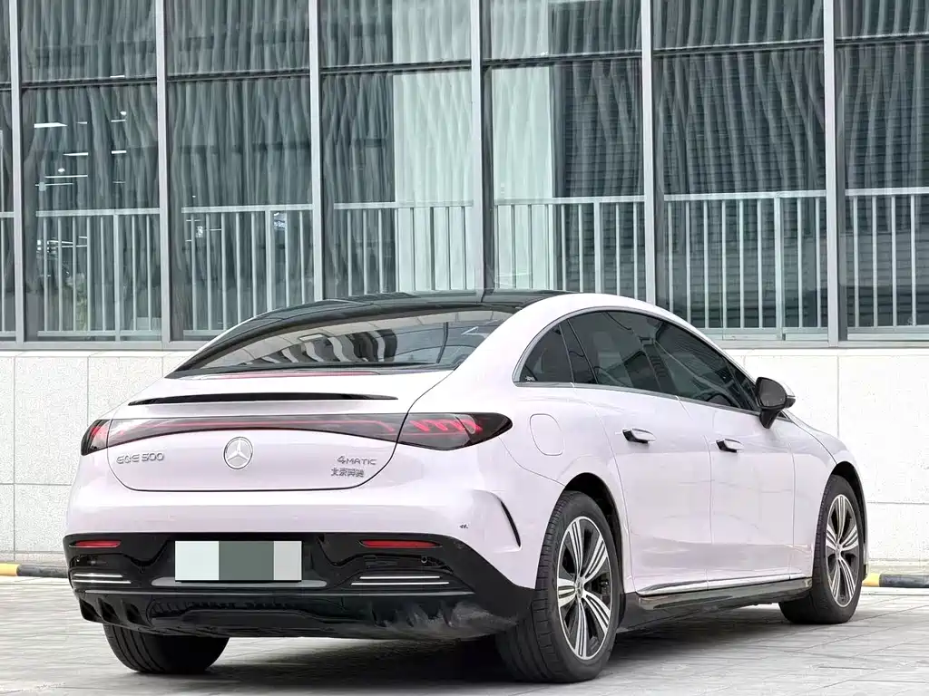 Mercedes-Benz EQE — миниатюра 12