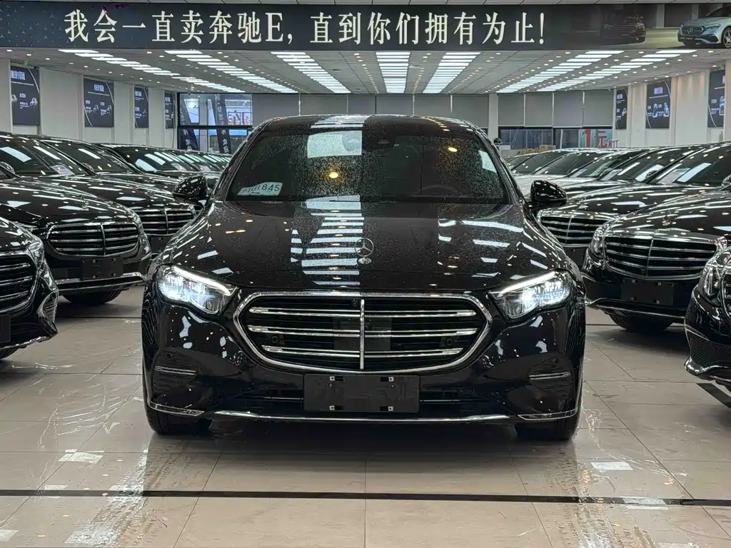 Mercedes-Benz E-Class 2025