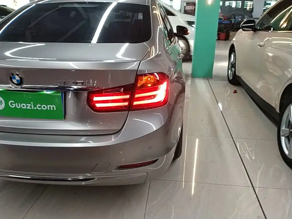 BMW 3 Series — миниатюра 8