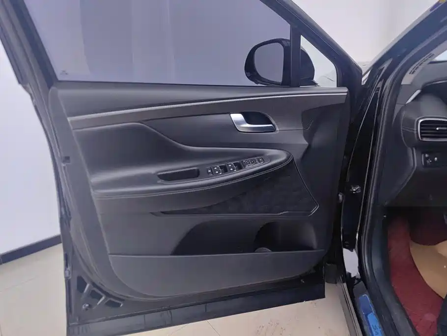 Hyundai Santa Fe — миниатюра 7