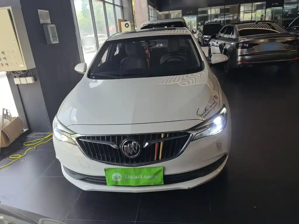 Buick Excelle — миниатюра 3