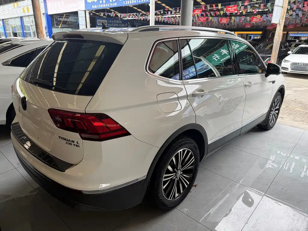 Volkswagen Tiguan L — миниатюра 10