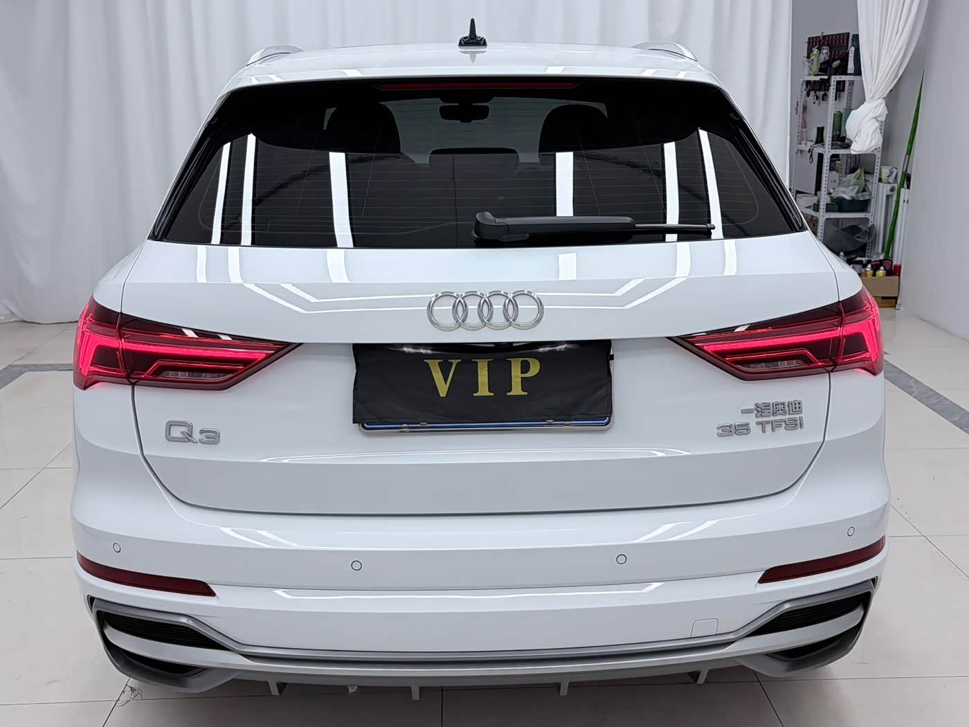 Audi Q3 1.4 л 2022 г. Белый, пробег 38000 км