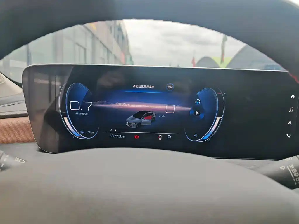 Buick Verano — миниатюра 10