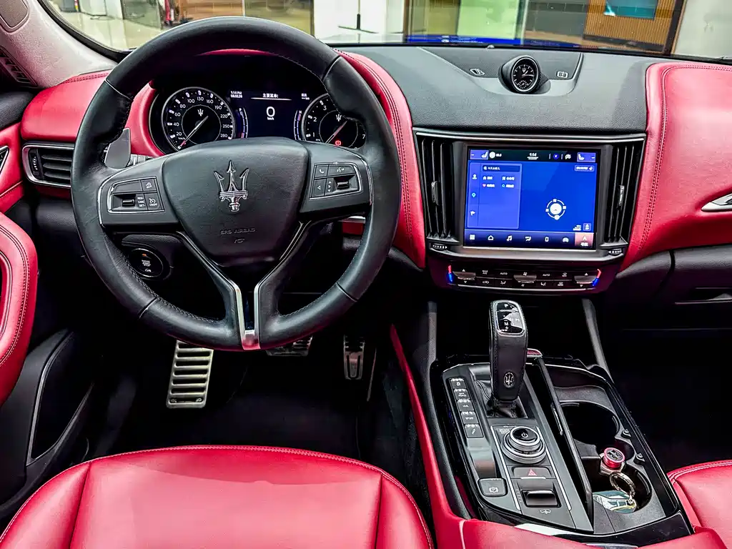 MASERATI LEVANTE