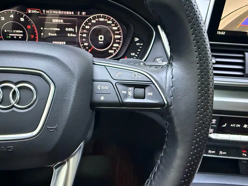 Audi Q5L — миниатюра 24