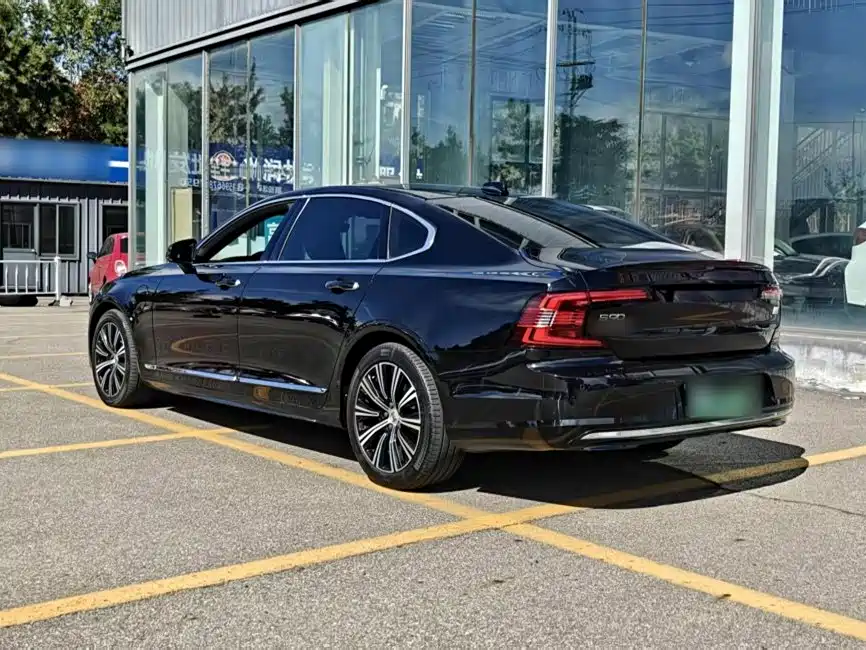 Volvo S90 PHEV — миниатюра 5