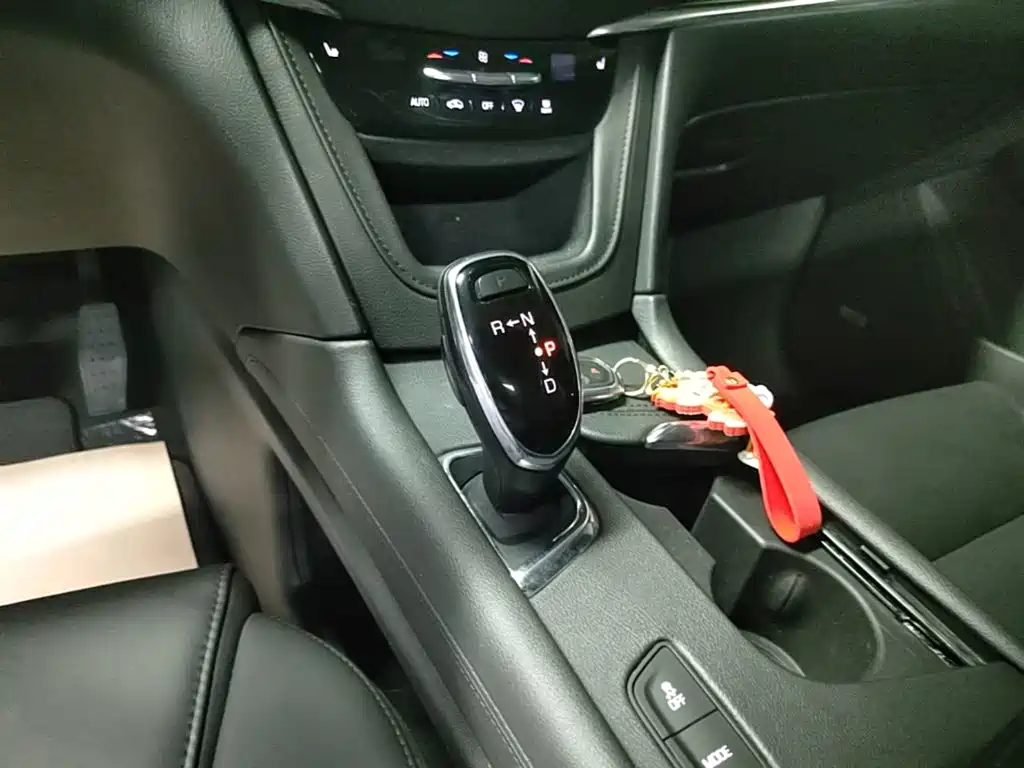 Cadillac XT5 — миниатюра 14