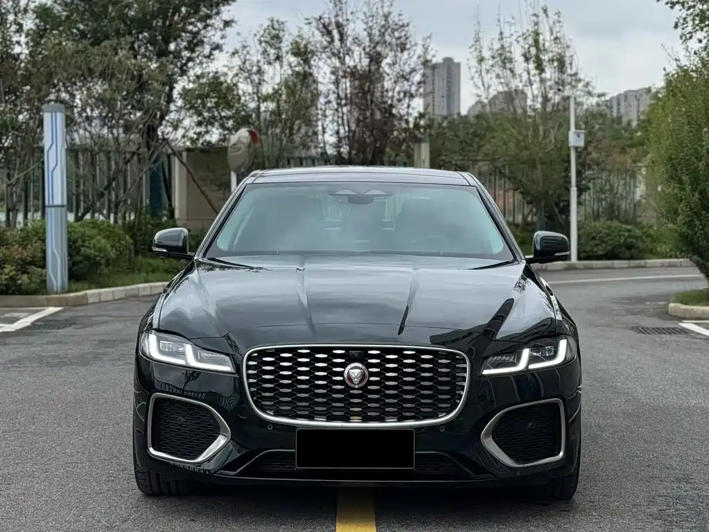 Jaguar XFL — фотографии объявления, Фото 4