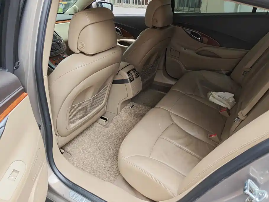 Buick LaCrosse — миниатюра 11