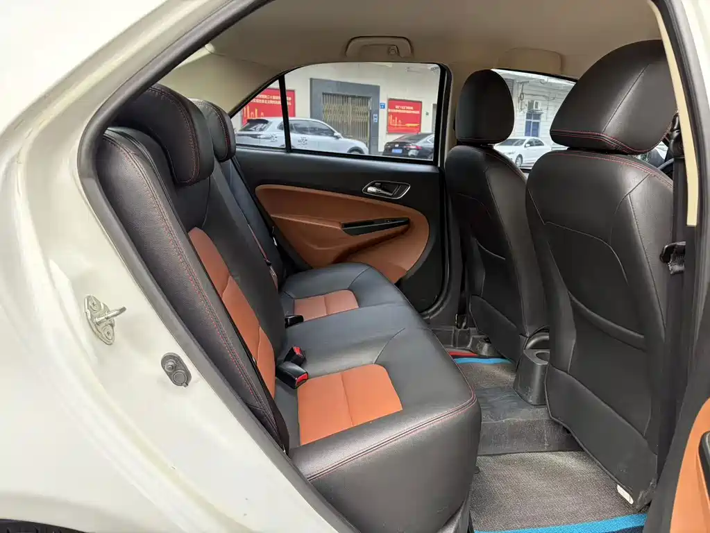 Geely King Kong — миниатюра 11
