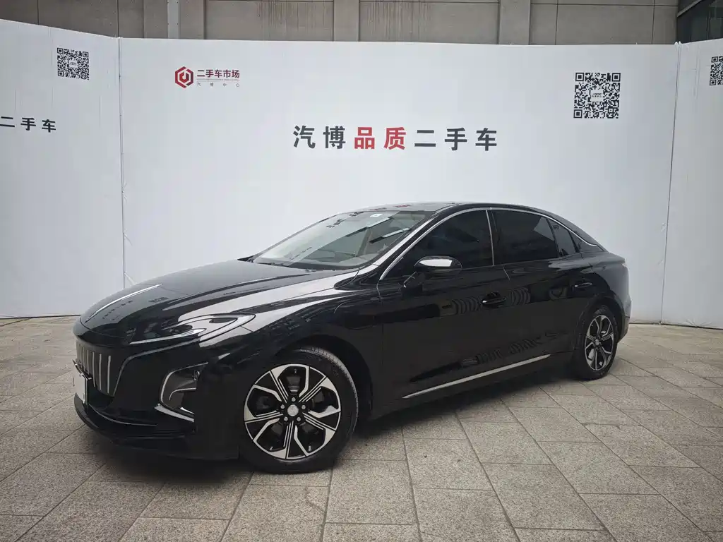Hongqi Hongqi E-QM5 2022