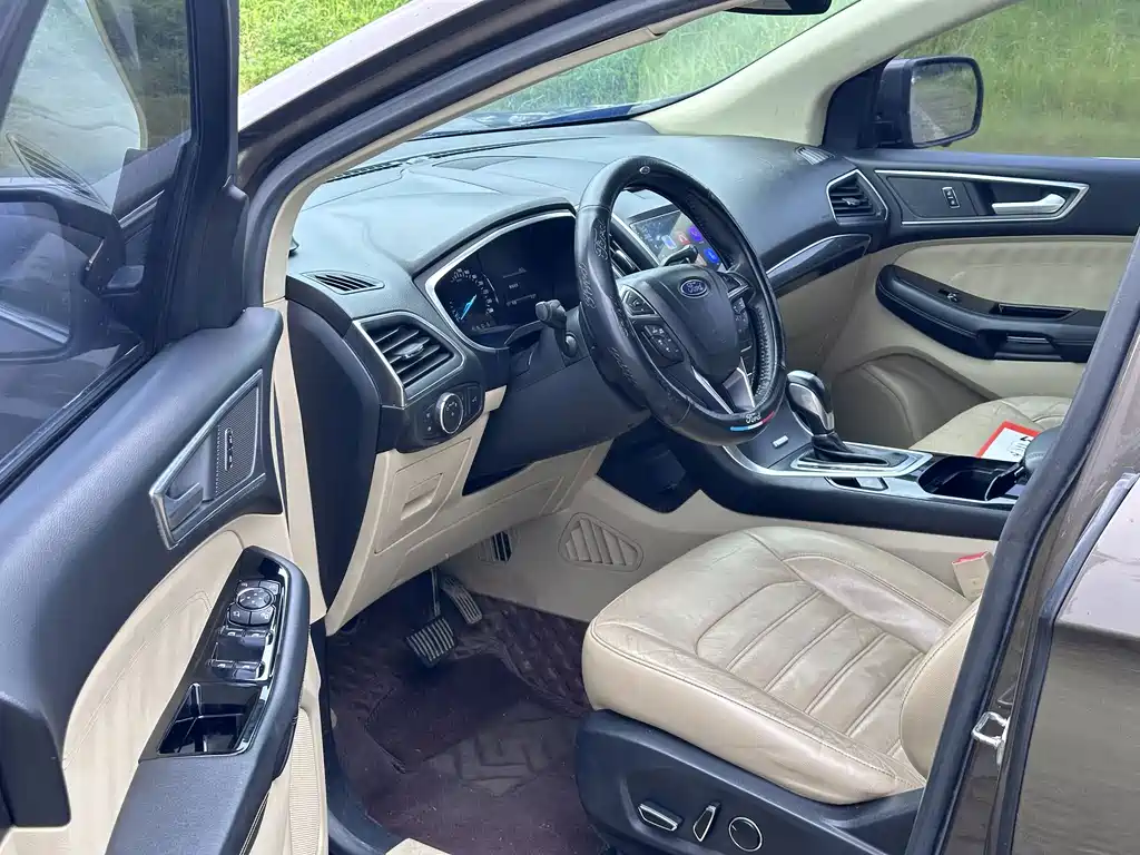 Ford Edge — миниатюра 4