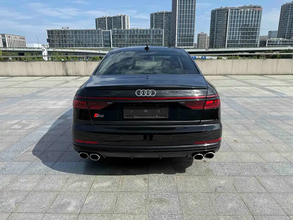 Audi S8 — миниатюра 19