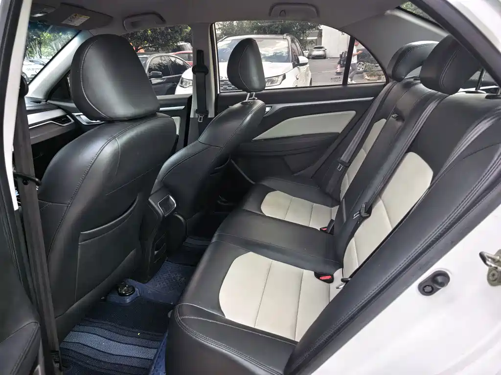 Geely Vision — миниатюра 5