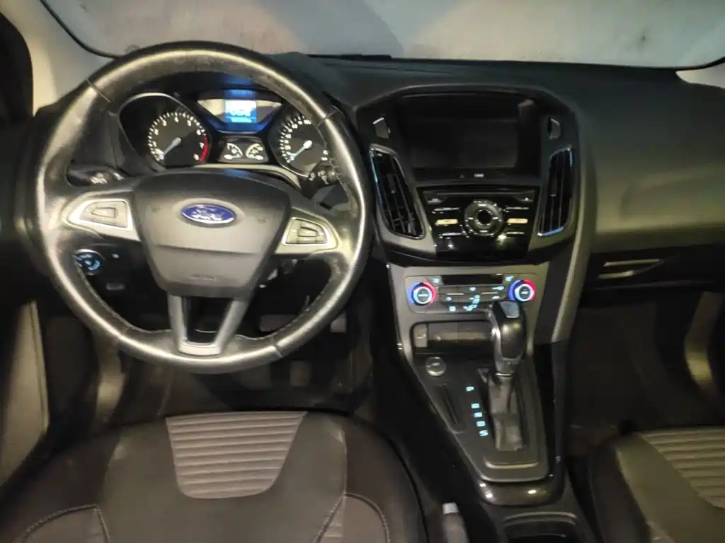 Ford Focus — миниатюра 5