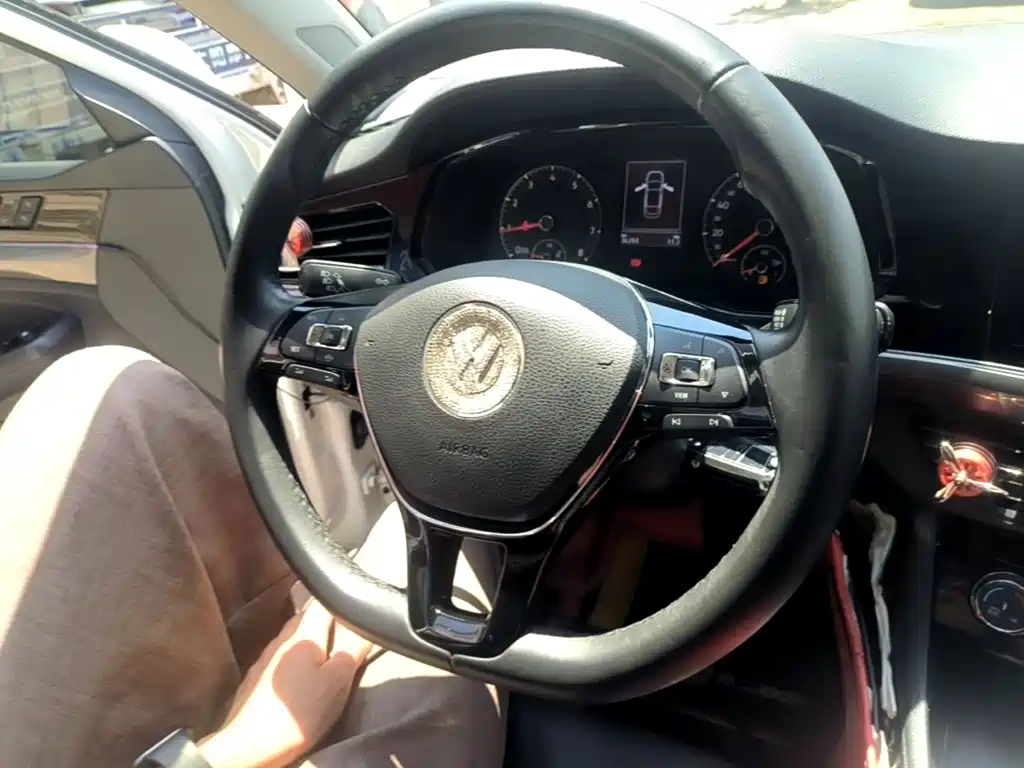 Volkswagen Bora — миниатюра 7