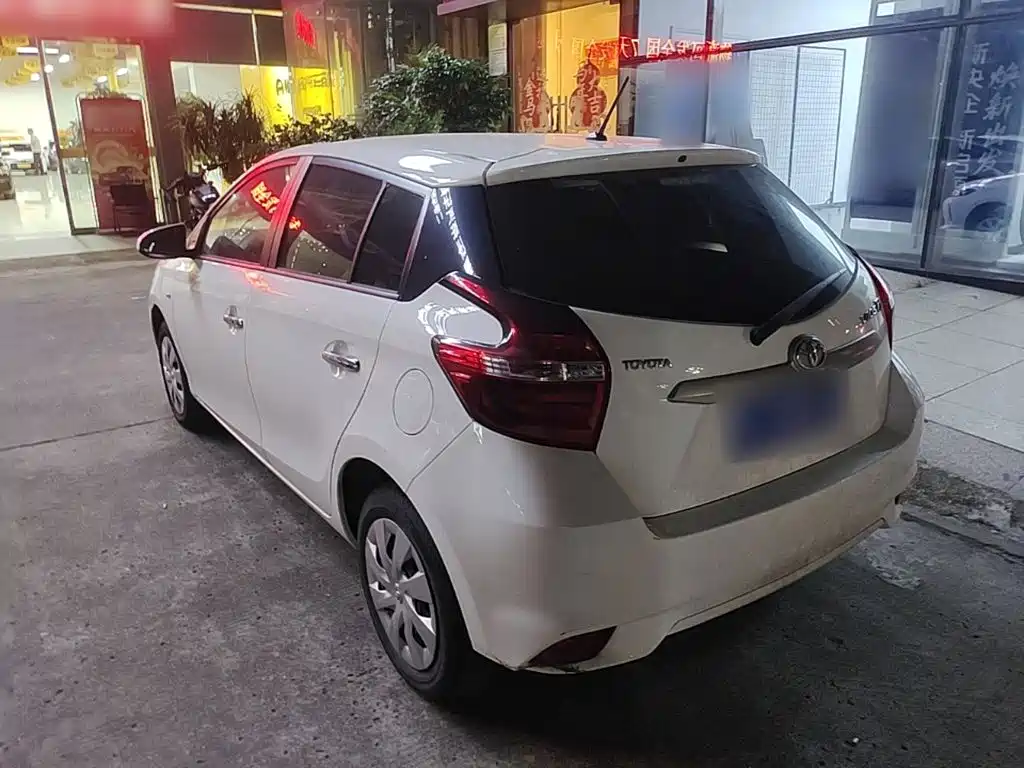 Toyota Vios FS — миниатюра 5