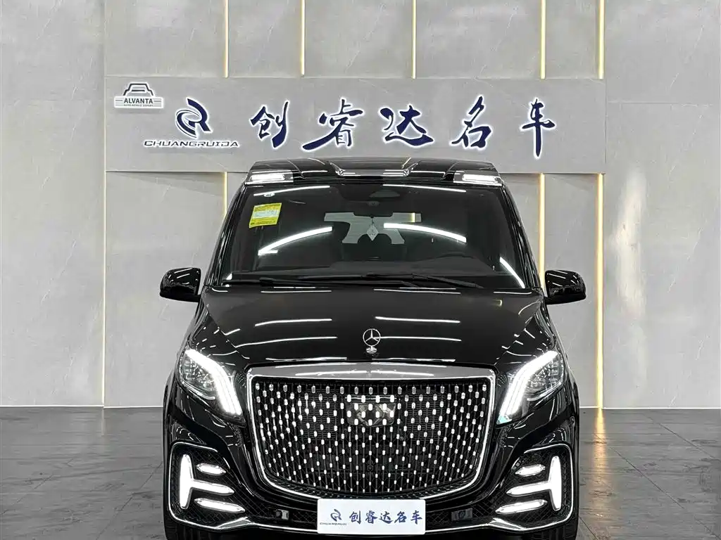 Mercedes-Benz Vito 2024 2.0T 7 мест