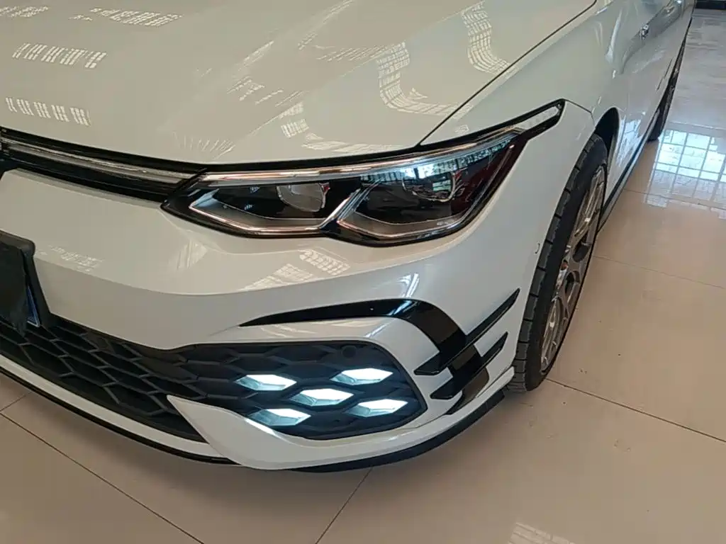 Volkswagen Golf — миниатюра 24
