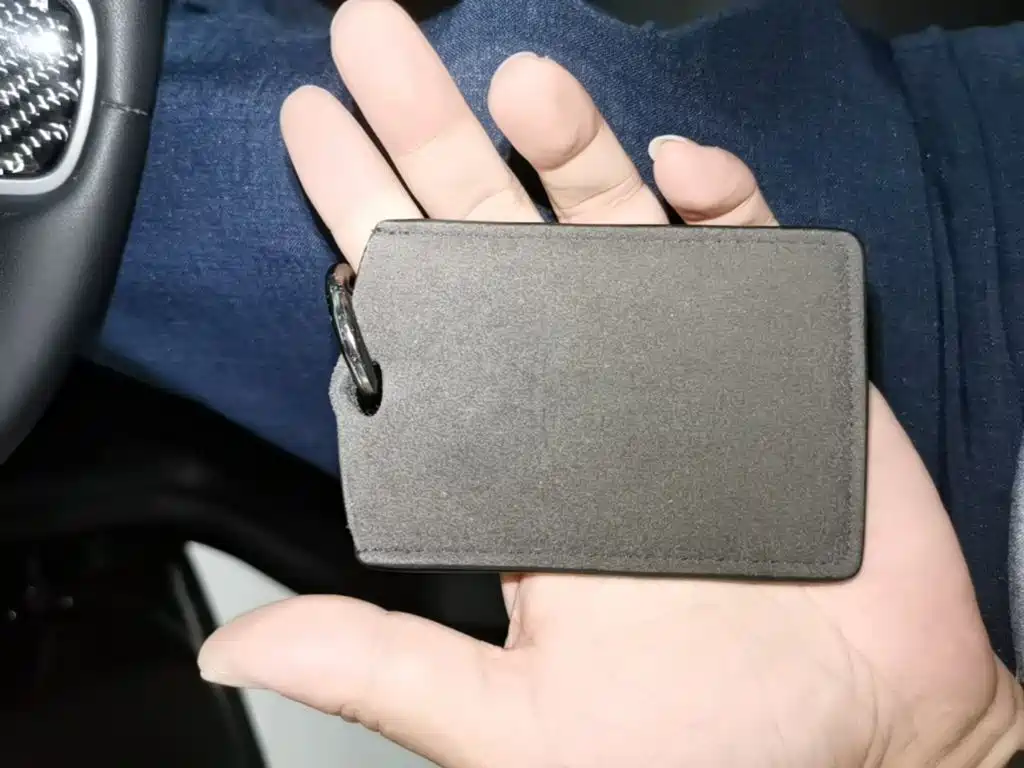 Tesla Model Y — миниатюра 9