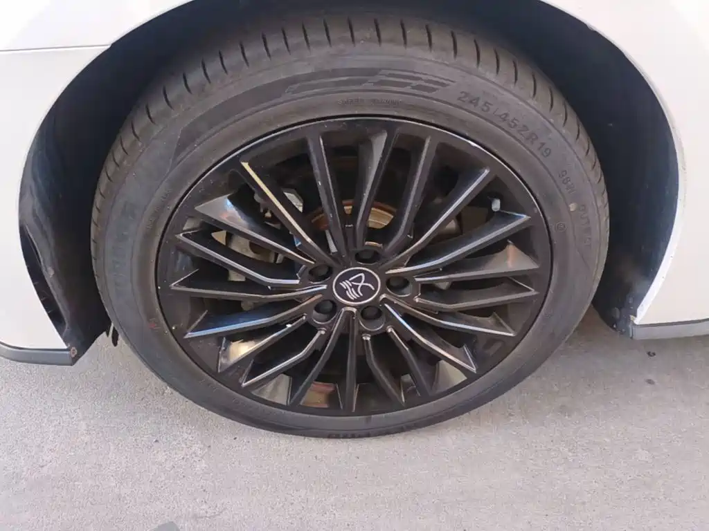 BYD Han — миниатюра 23