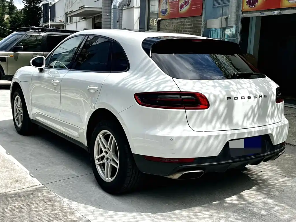 Porsche Macan — миниатюра 4