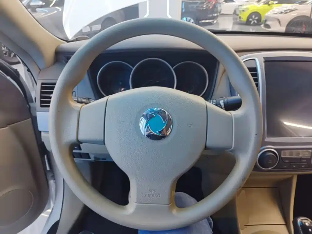 Dongfeng E11K — миниатюра 11