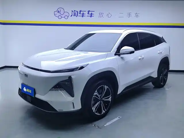 2024 Geely Galaxy L7