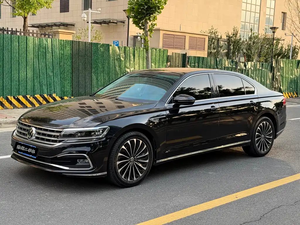 Купить Volkswagen Phideon