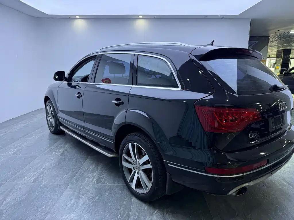 Audi Q7 — миниатюра 8