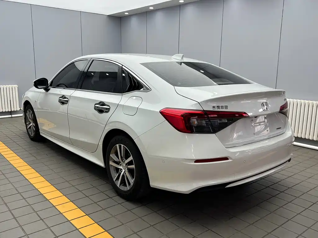 Honda Civic — миниатюра 4