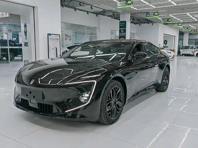 2026 Avatr 12