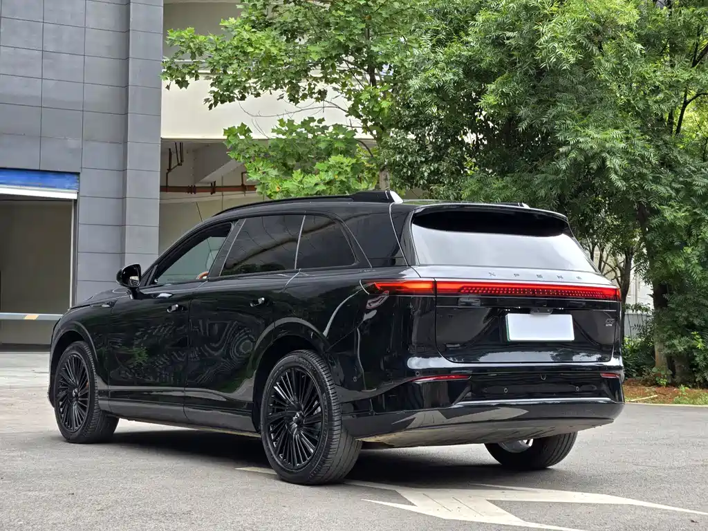 XPeng G9 — миниатюра 8