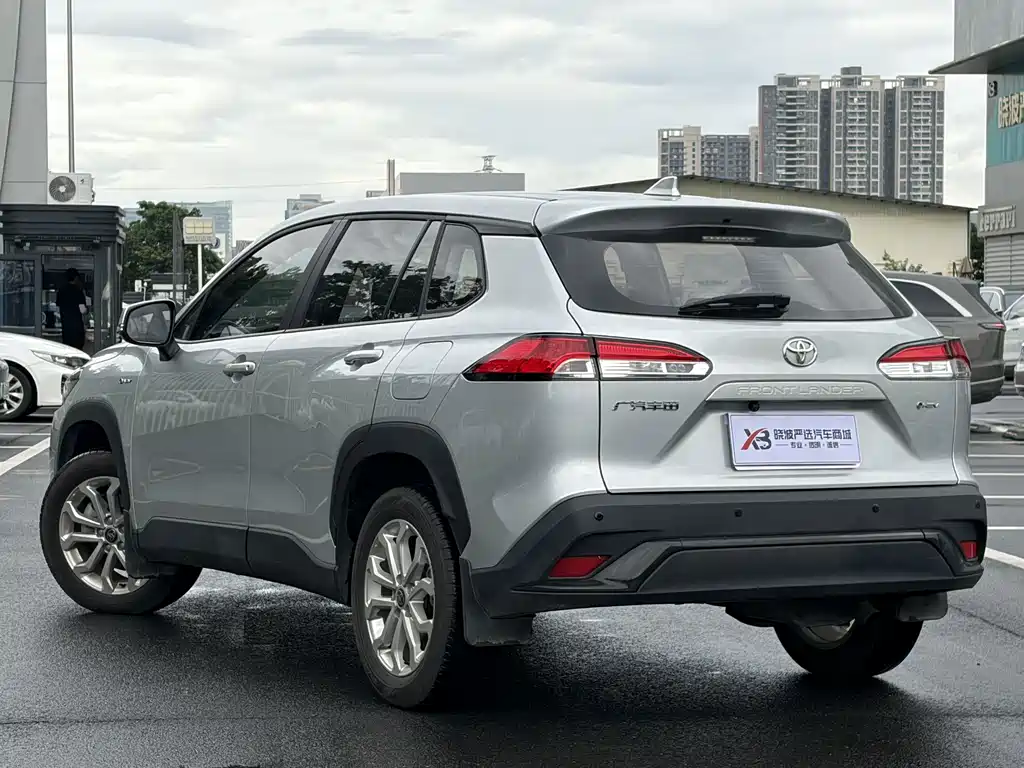 Toyota Frontlander — миниатюра 5