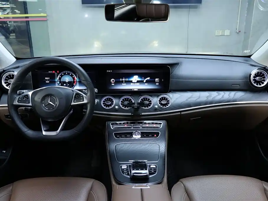 MERCEDES-BENZ E CLASS